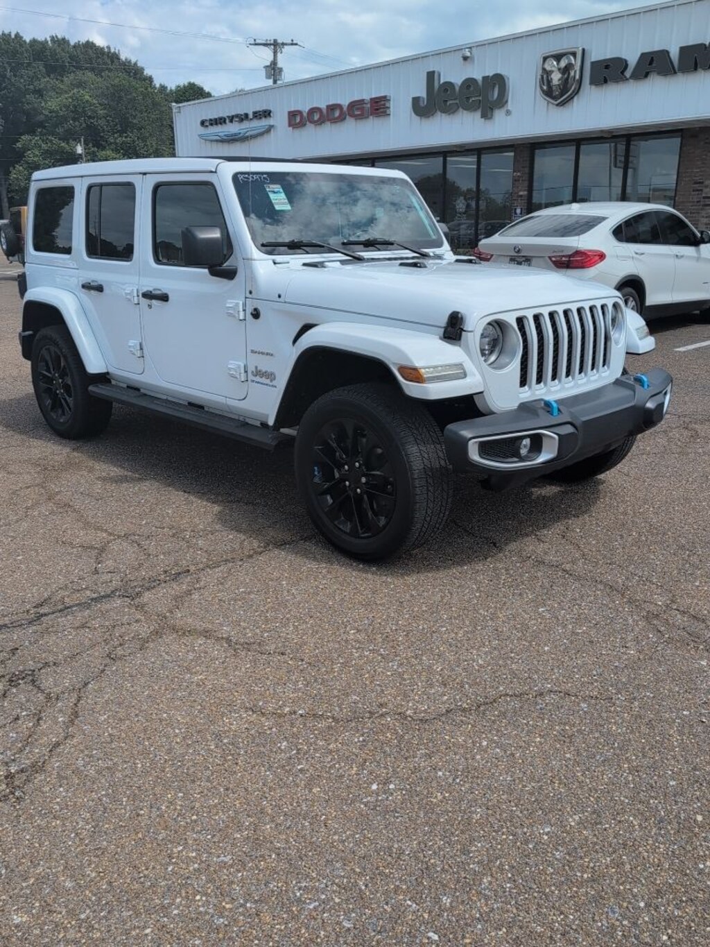 Used 2023 Jeep Wrangler 4xe Sahara SUV