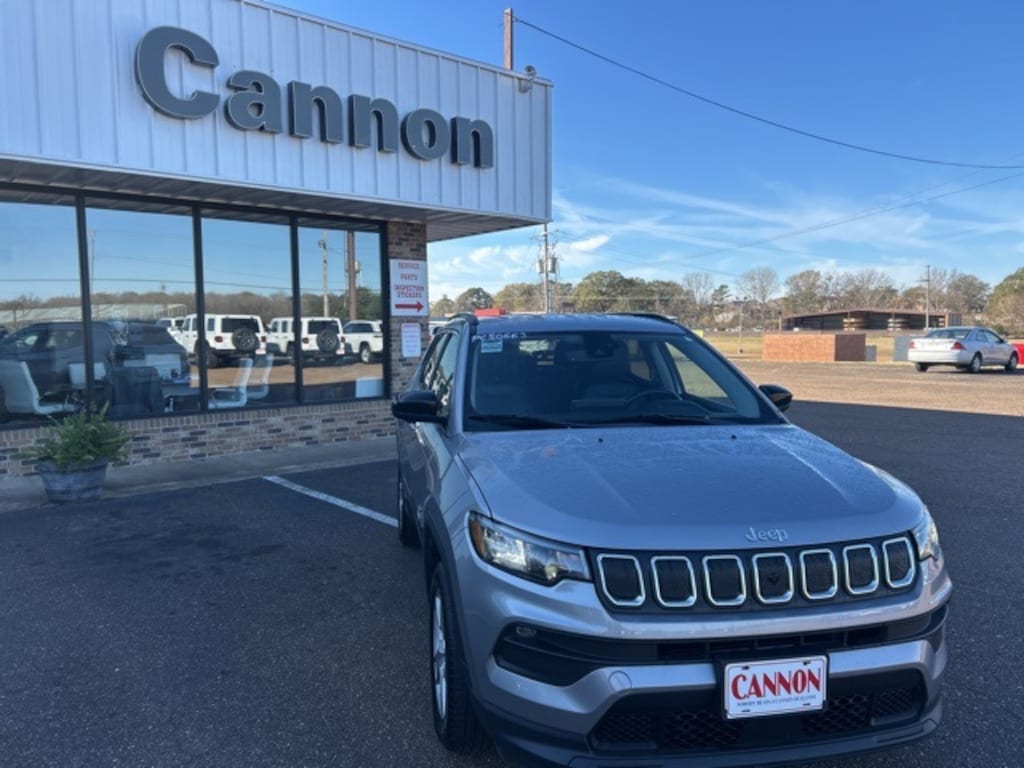 Used 2022 Jeep Compass Latitude SUV