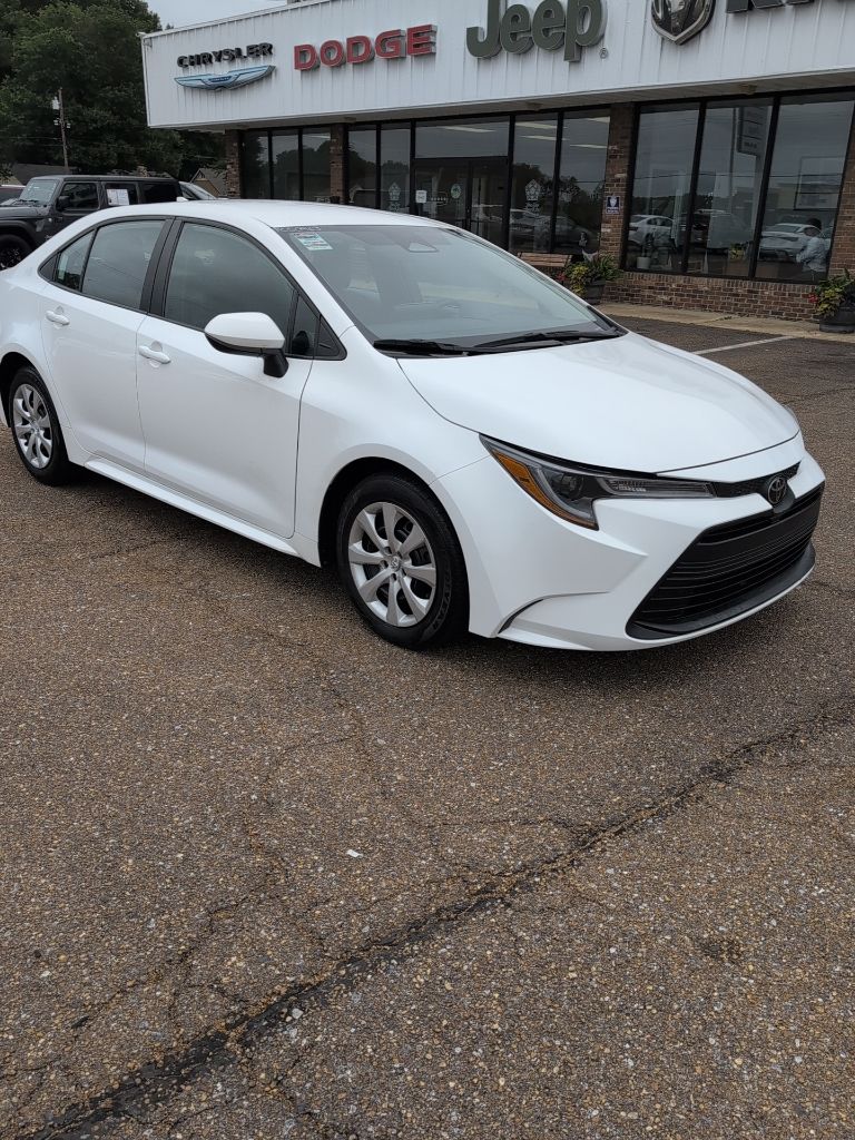 2024 Toyota Corolla LE CVT's photo