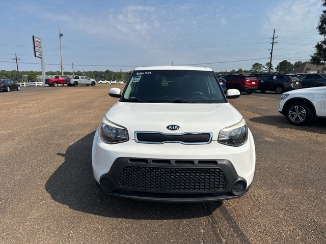 Used 2016 Kia Soul Base with VIN KNDJN2A25G7317646 for sale in Senatobia, MS