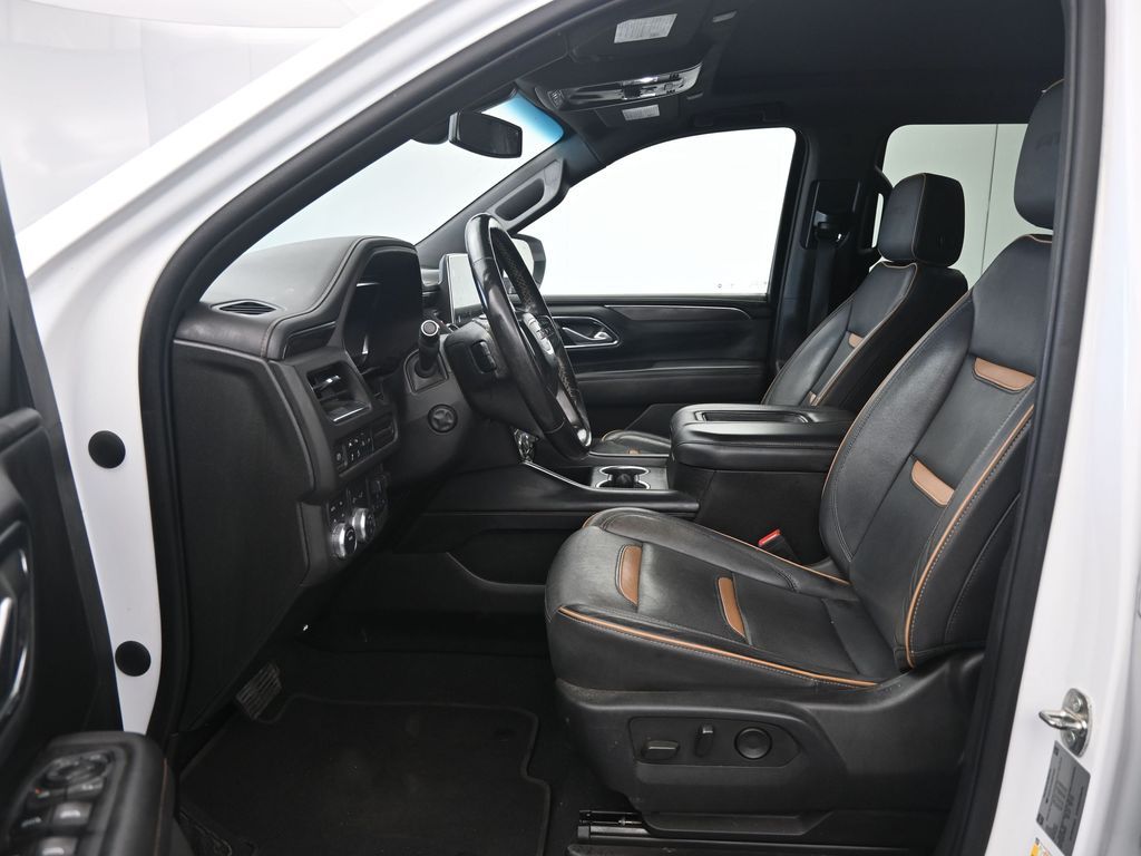 2022 GMC Yukon XL AT4 - Photo 9