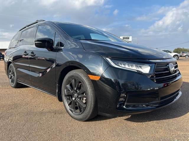 2024 Honda Odyssey SPORT's photo