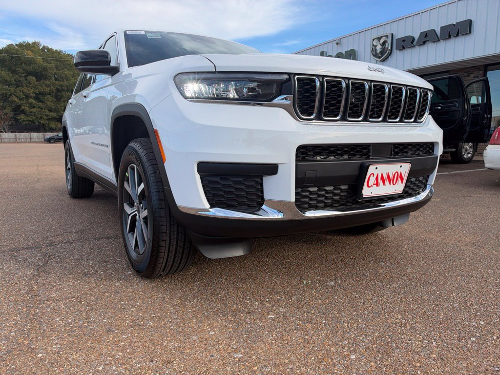 2027 Jeep Grand Cherokee L