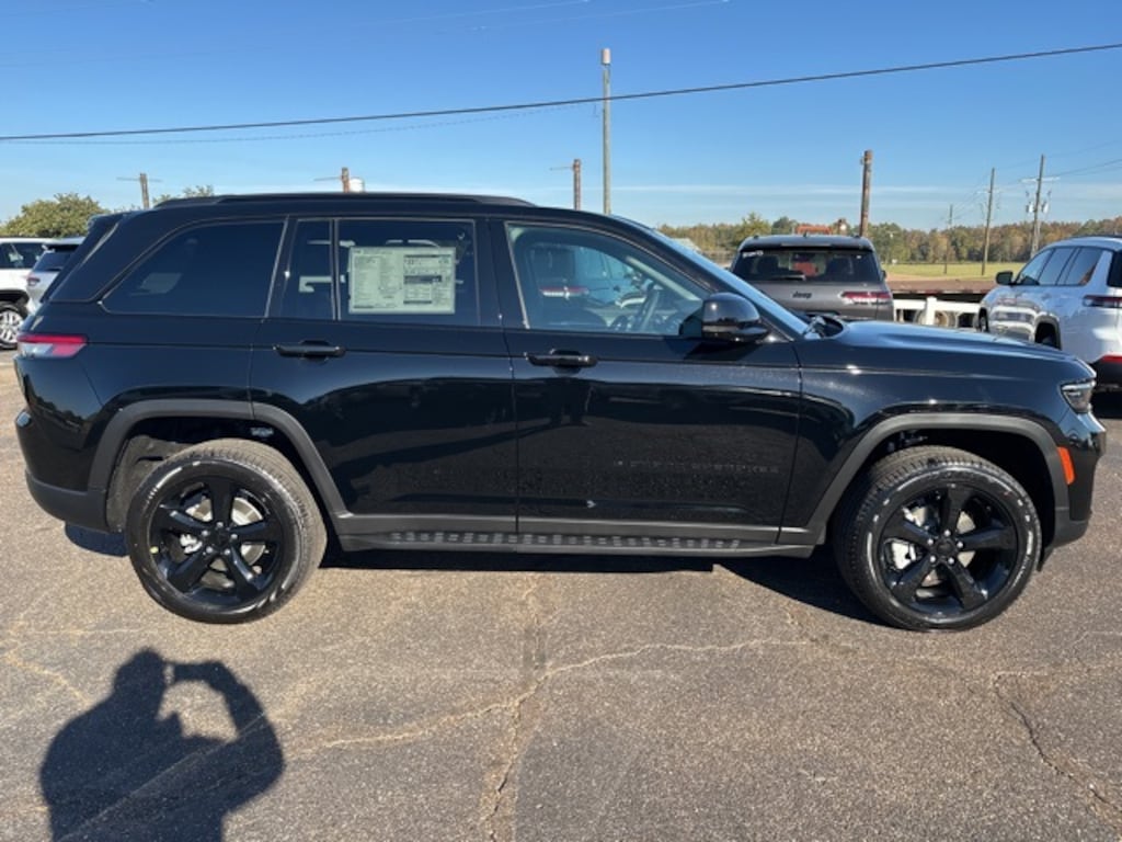 New 2025 Jeep Grand Cherokee Limited Sport Utility