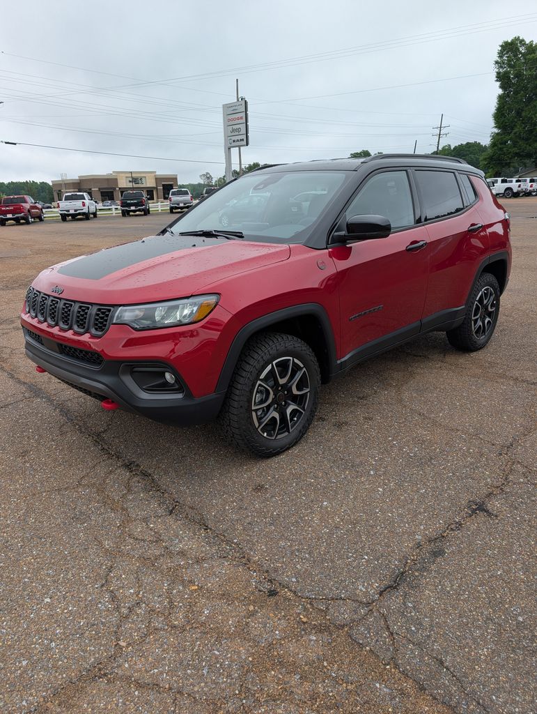 2026 Jeep Compass Trailhawk - Photo 11