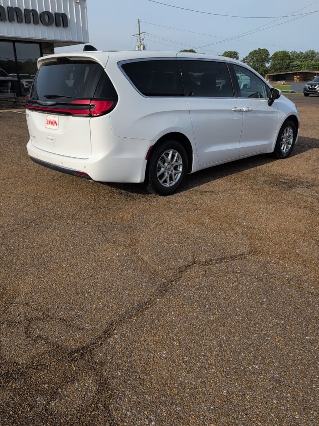 Used 2023 Chrysler Pacifica Touring L Van Passenger Van