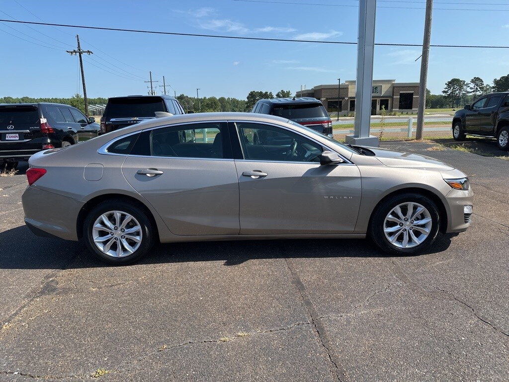 2023 Chevrolet Malibu 1LT photo 4