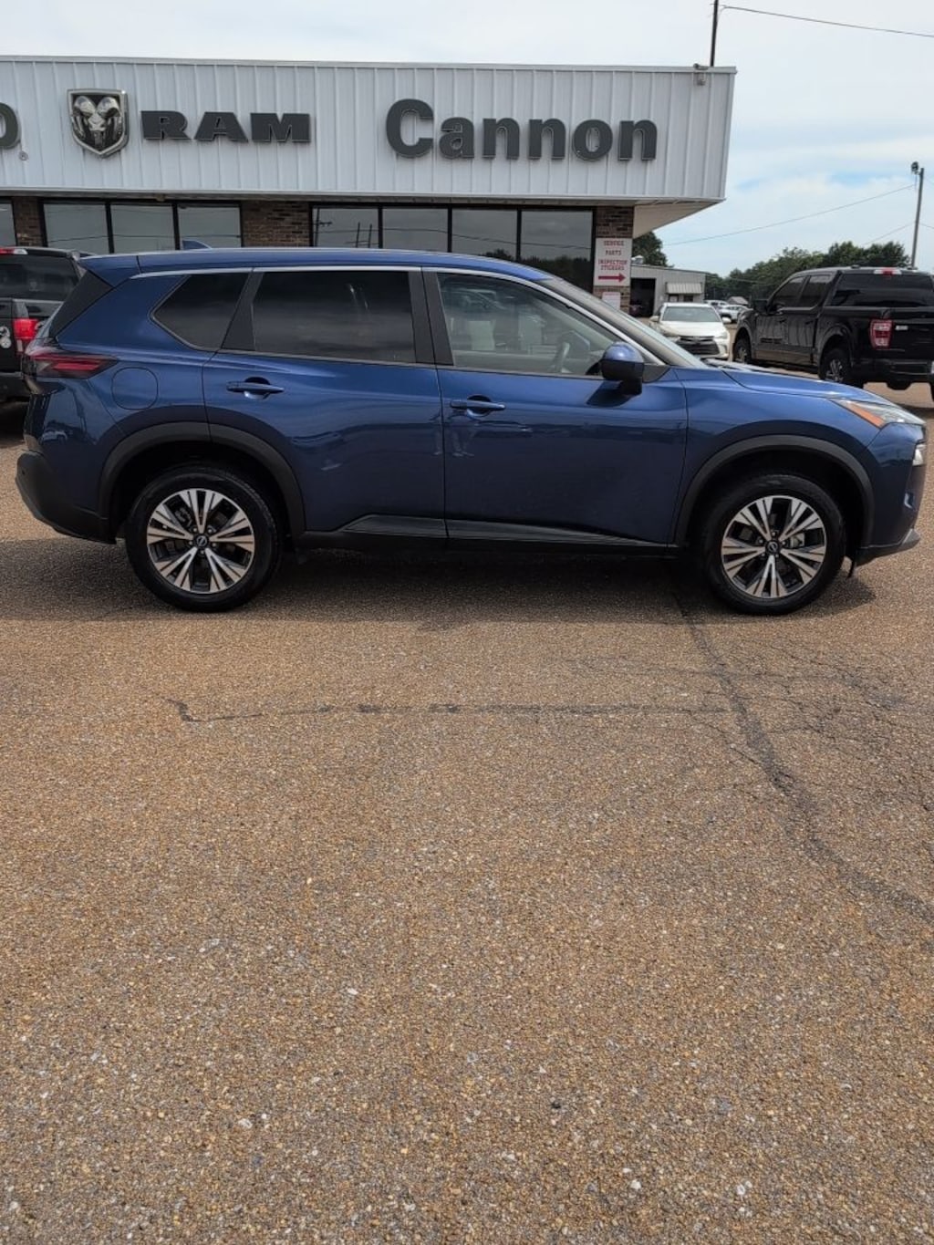 Used 2023 Nissan Rogue SV SUV