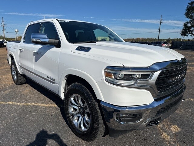 2022 Ram 1500 Limited photo 3
