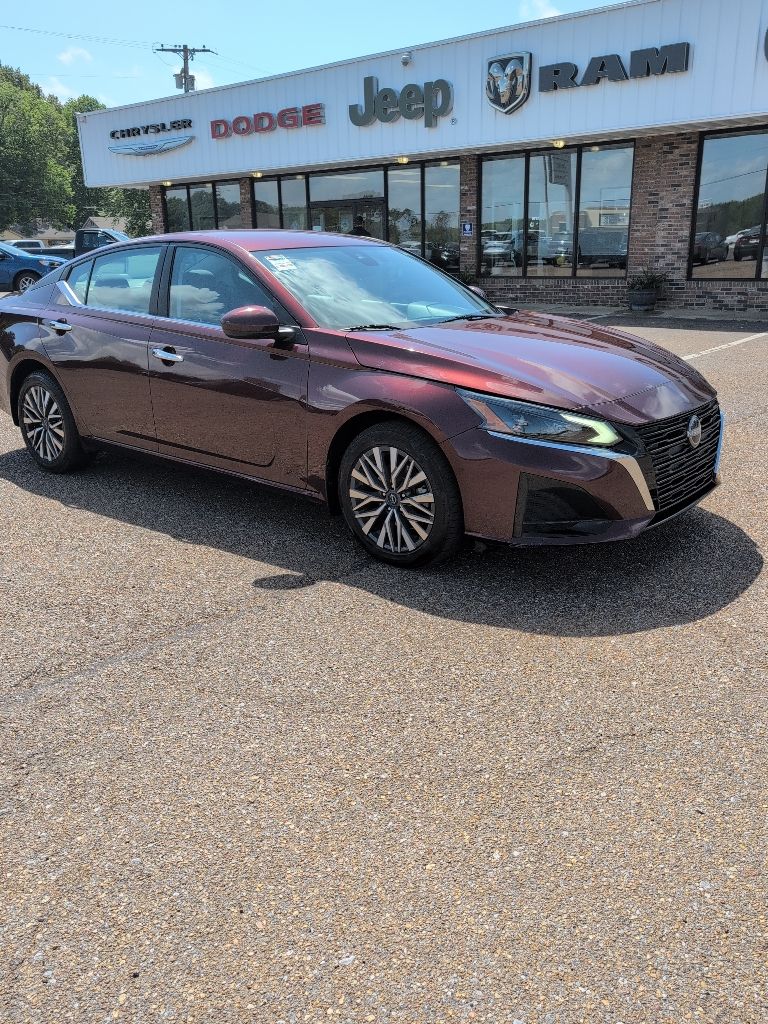 2023 Nissan Altima 2.5 SV AWD's photo