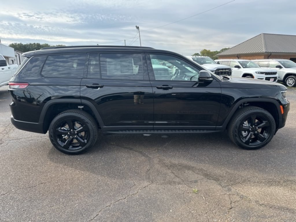 New 2025 Jeep Grand Cherokee L Limited Sport Utility