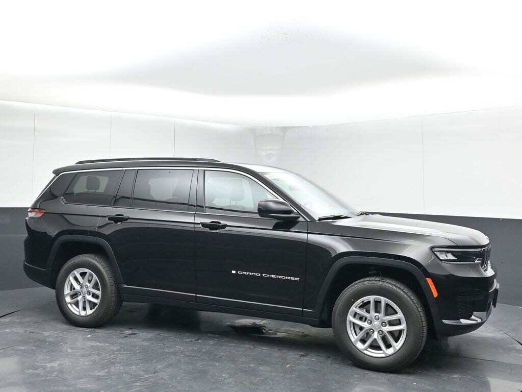 New 2025 Jeep Grand Cherokee L Laredo Sport Utility