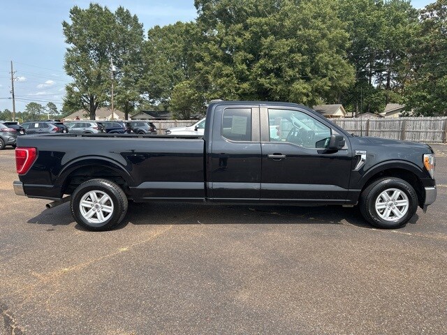 2022 Ford F-150 XLT photo 4