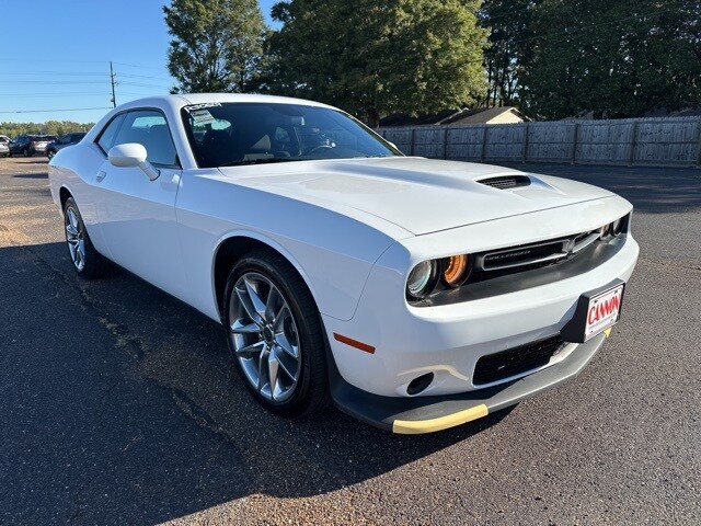 2023 Dodge Challenger GT photo 3
