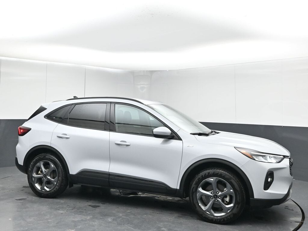 Used 2025 Ford Escape ST-Line Select SUV