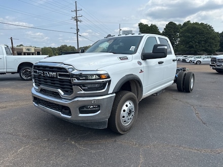 2026 Ram 3500 Tradesman/Big Horn Pickup