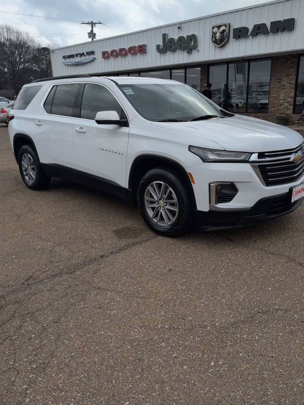 Used 2023 Chevrolet Traverse LT Leather SUV