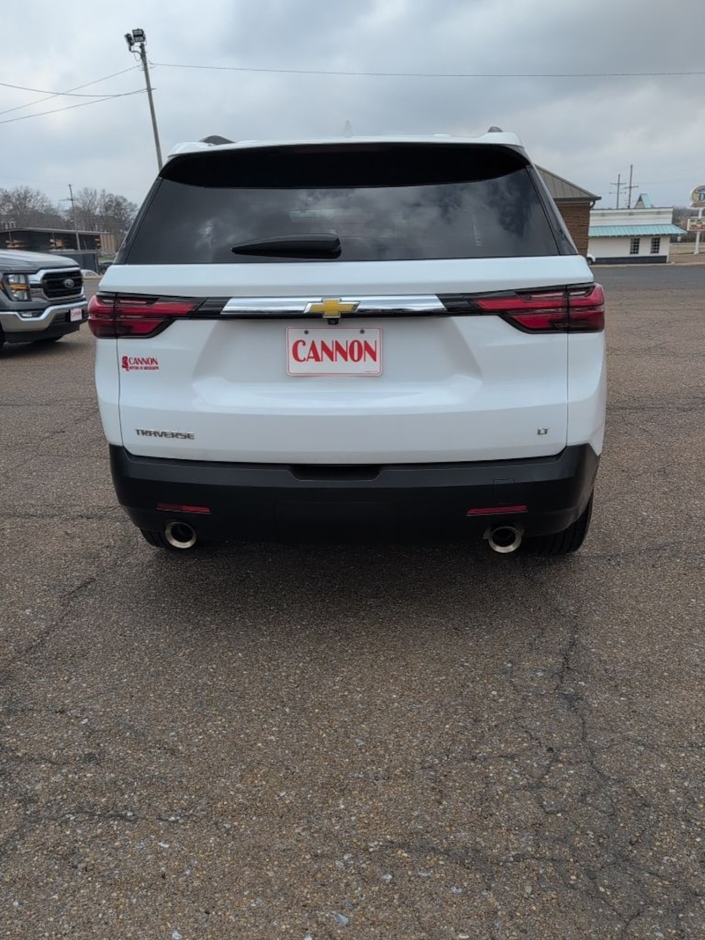 Used 2023 Chevrolet Traverse LT Leather SUV