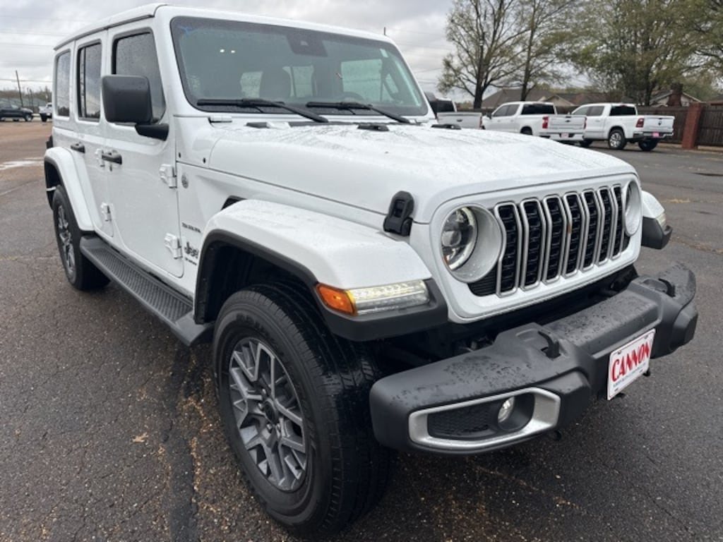 Used 2024 Jeep Wrangler Sahara SUV