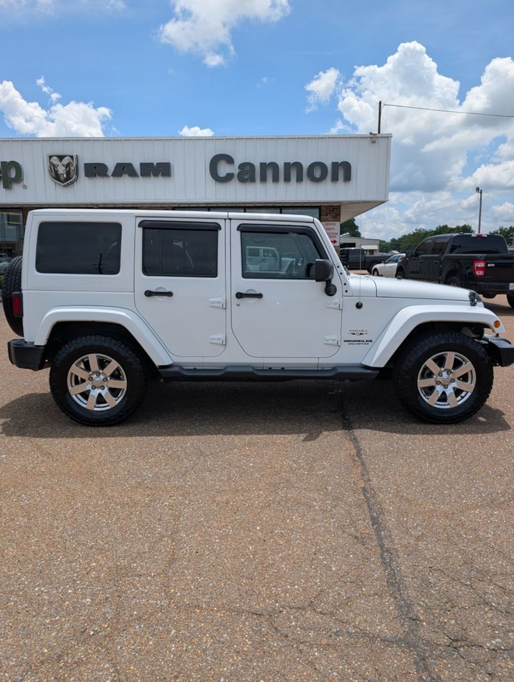 Used 2016 Jeep Wrangler JK Unlimited Sahara 4x4 SUV