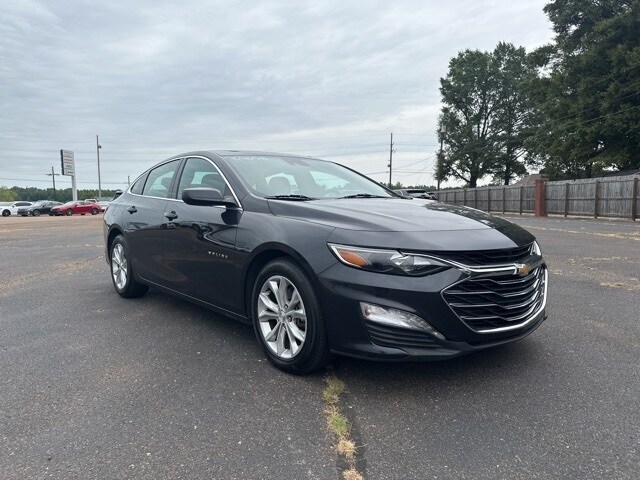 2023 Chevrolet Malibu 1LT photo 3