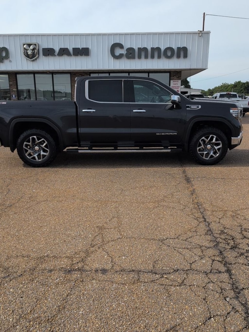 Used 2023 GMC Sierra 1500 SLT Truck Crew Cab