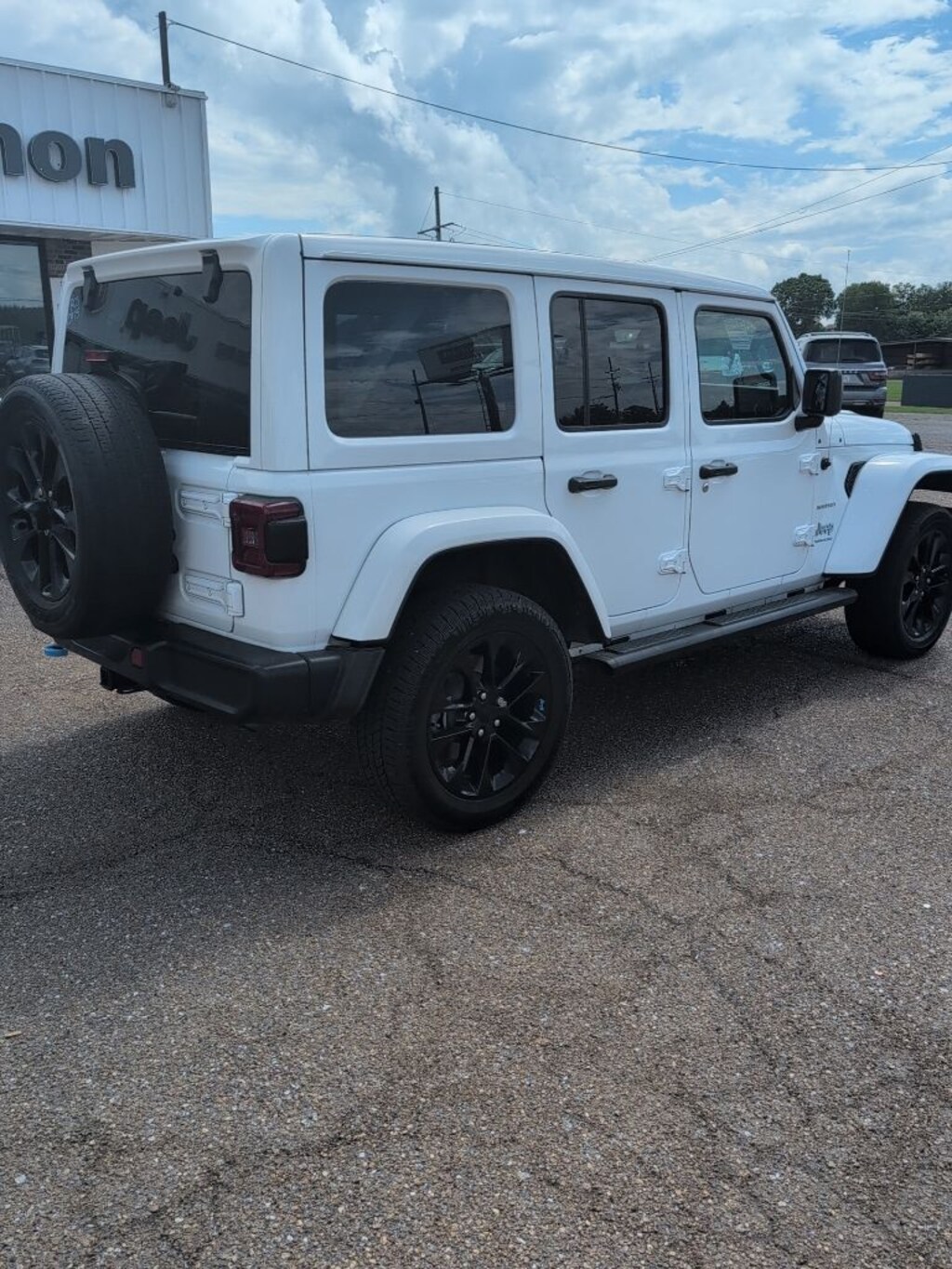 Used 2023 Jeep Wrangler 4xe Sahara SUV