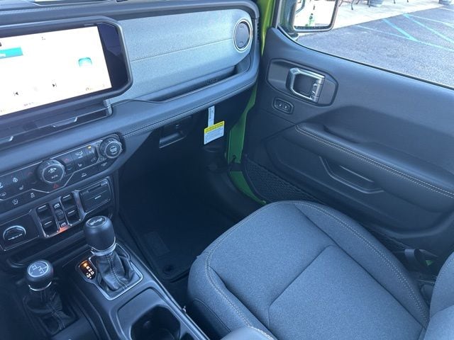 2026 Jeep Wrangler 4-Door Sahara - Photo 32