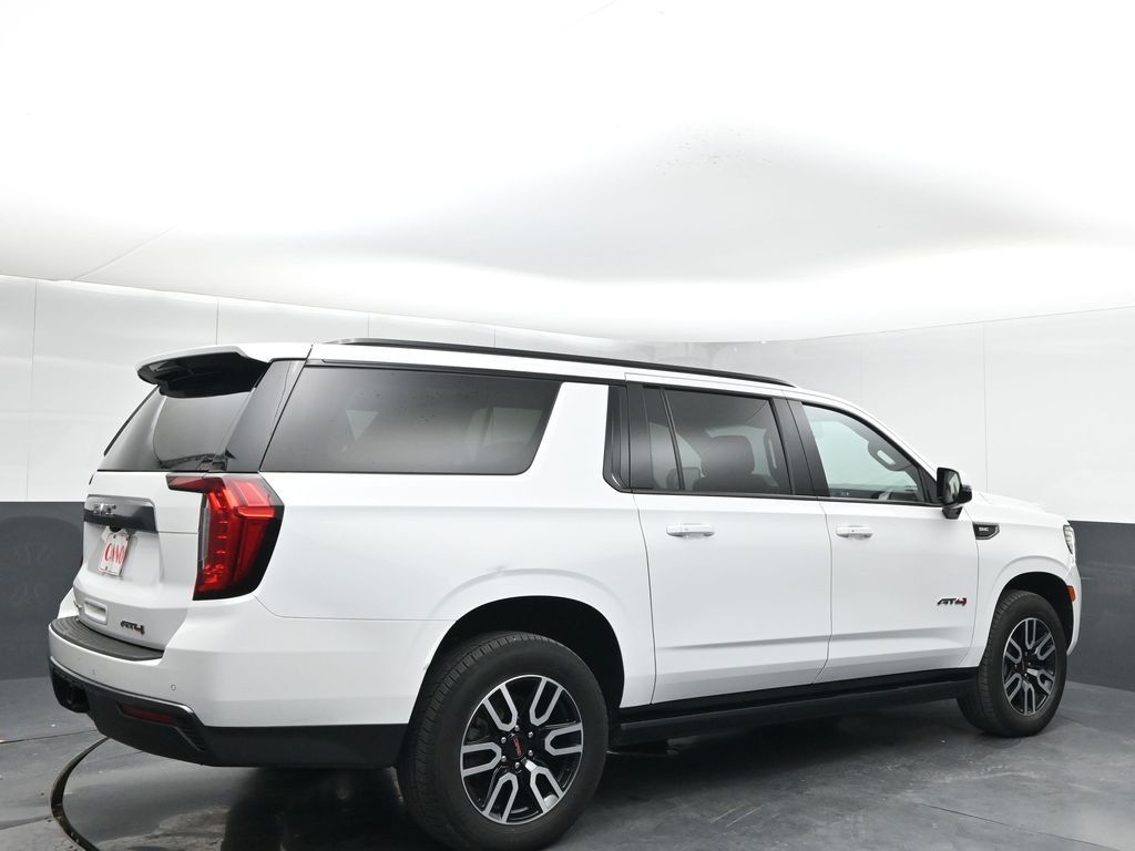 2022 GMC Yukon XL AT4 - Photo 7