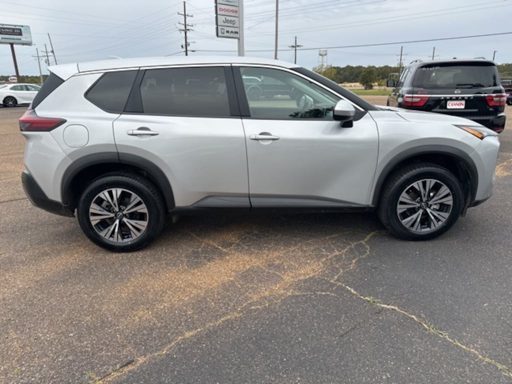 Used 2023 Nissan Rogue SV SUV