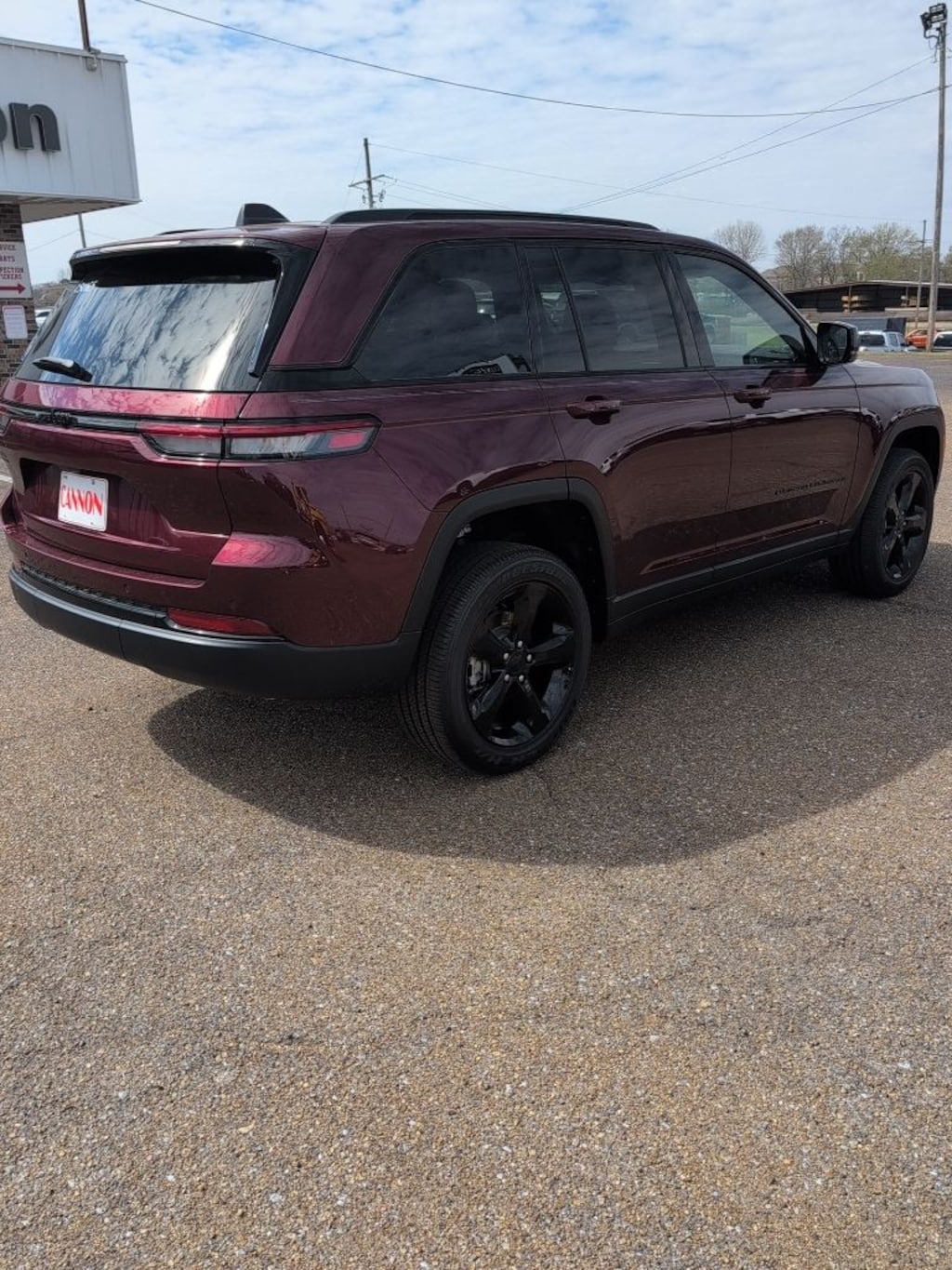 New 2025 Jeep Grand Cherokee Laredo Sport Utility