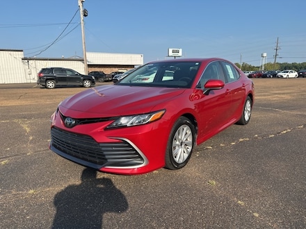 2023 Toyota Camry LE Sedan