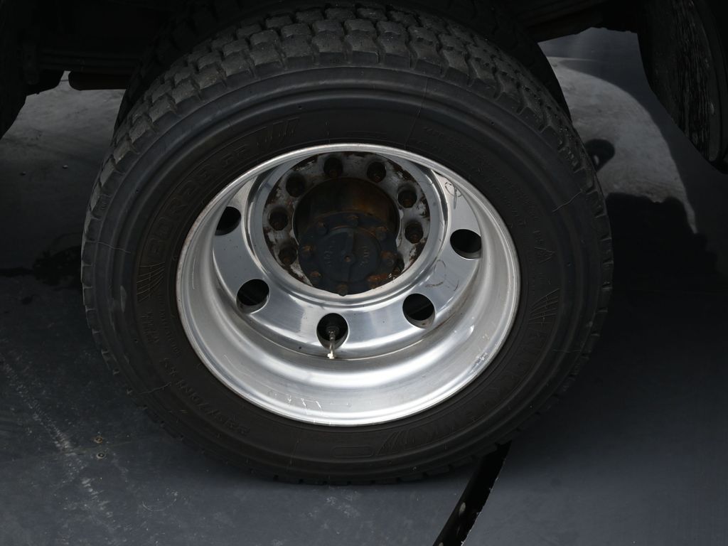 2024 Ford F-450 Super Duty XL - Photo 9