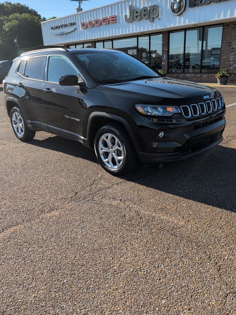 2024 Jeep Compass Latitude 4X4's photo