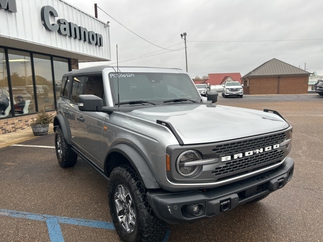2023 Ford Bronco 4-Door Badlands's photo