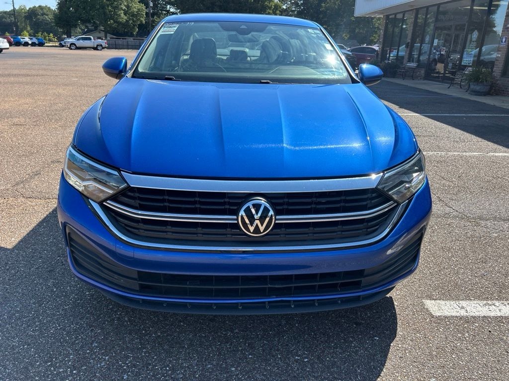 Used 2024 Volkswagen Jetta 1.5T SE Sedan