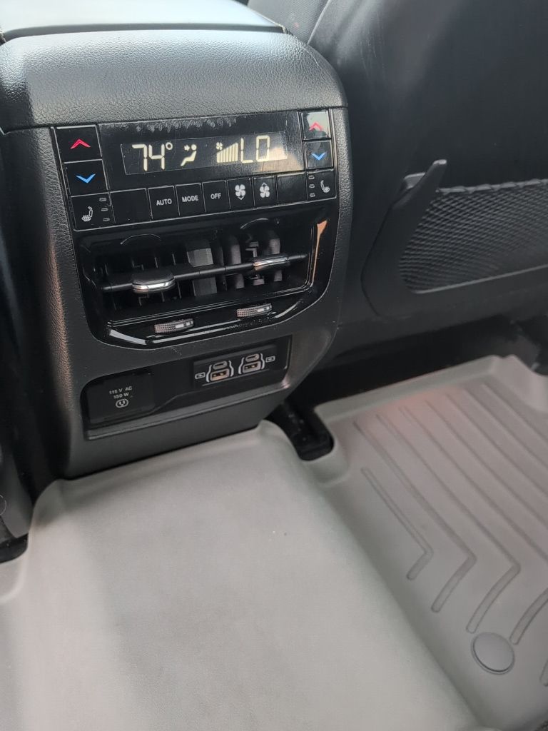 2024 Jeep Grand Cherokee Overland - Photo 14