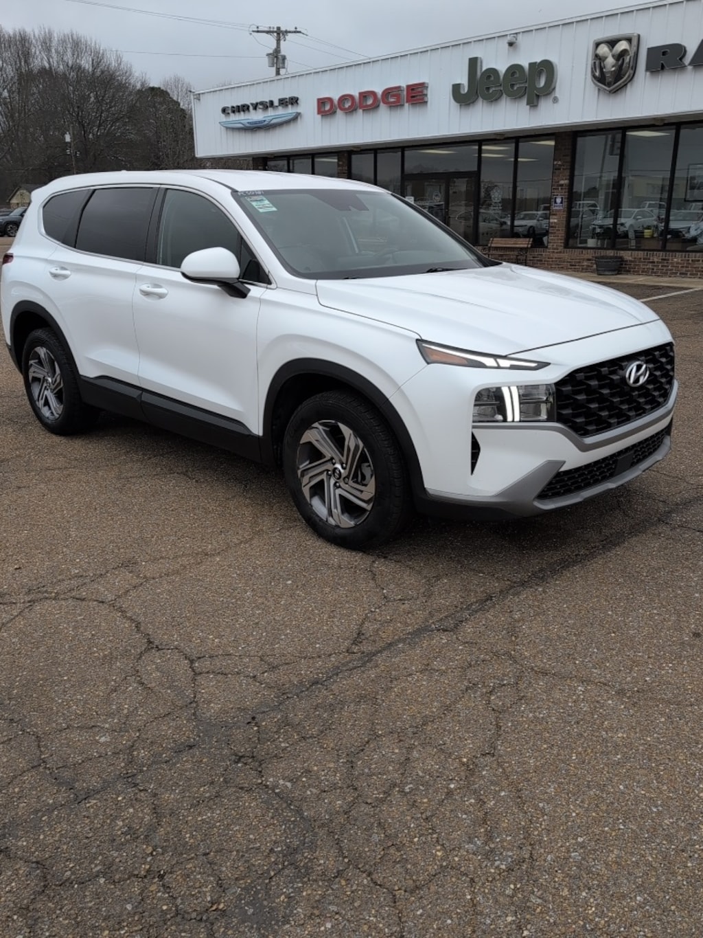 Used 2023 Hyundai Santa Fe SE SUV