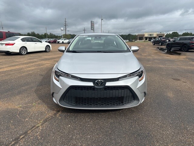 2022 Toyota Corolla LE photo 2