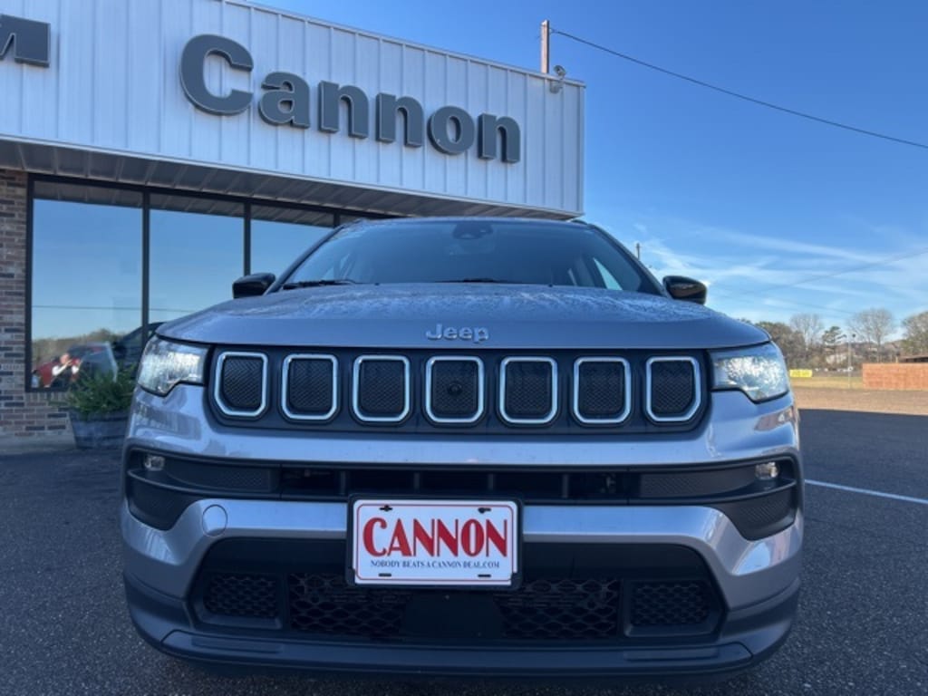 Used 2022 Jeep Compass Latitude SUV