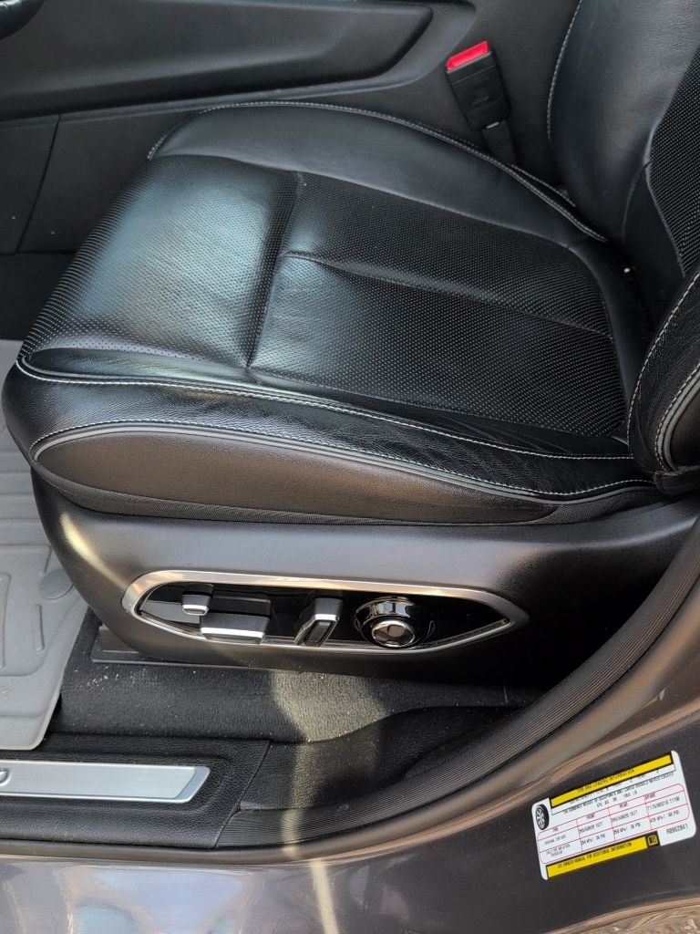 2024 Jeep Grand Cherokee Overland - Photo 17