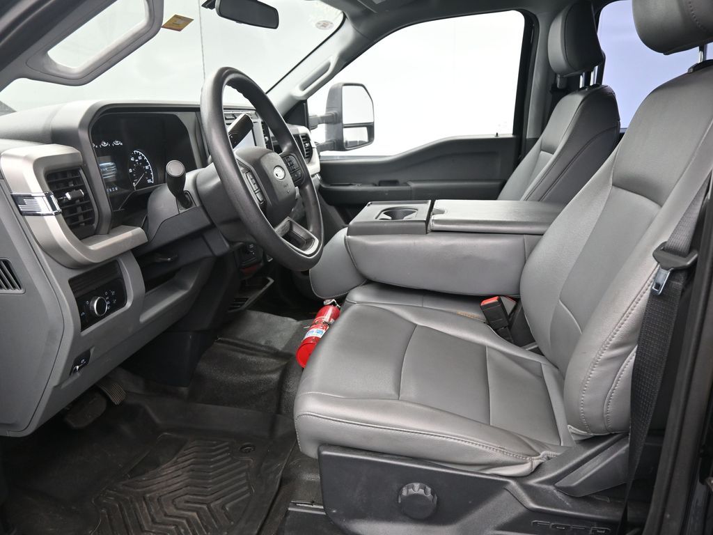 2024 Ford F-450 Super Duty XL - Photo 12