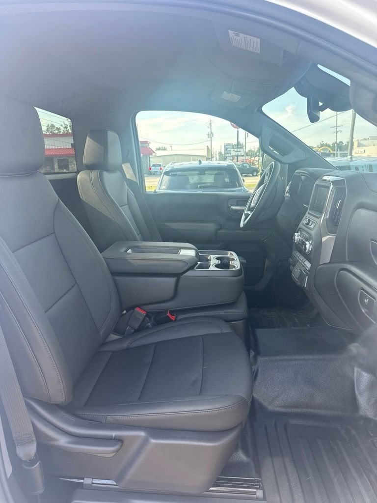 2026 GMC Sierra 3500 Chassis Cab Pro - Photo 6
