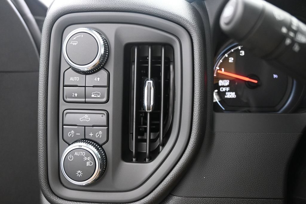 2026 GMC Sierra 1500 Pro - Photo 17