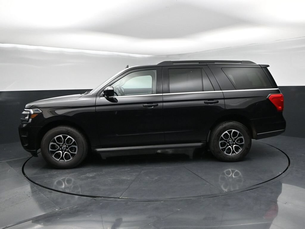 Used 2024 Ford Expedition XLT