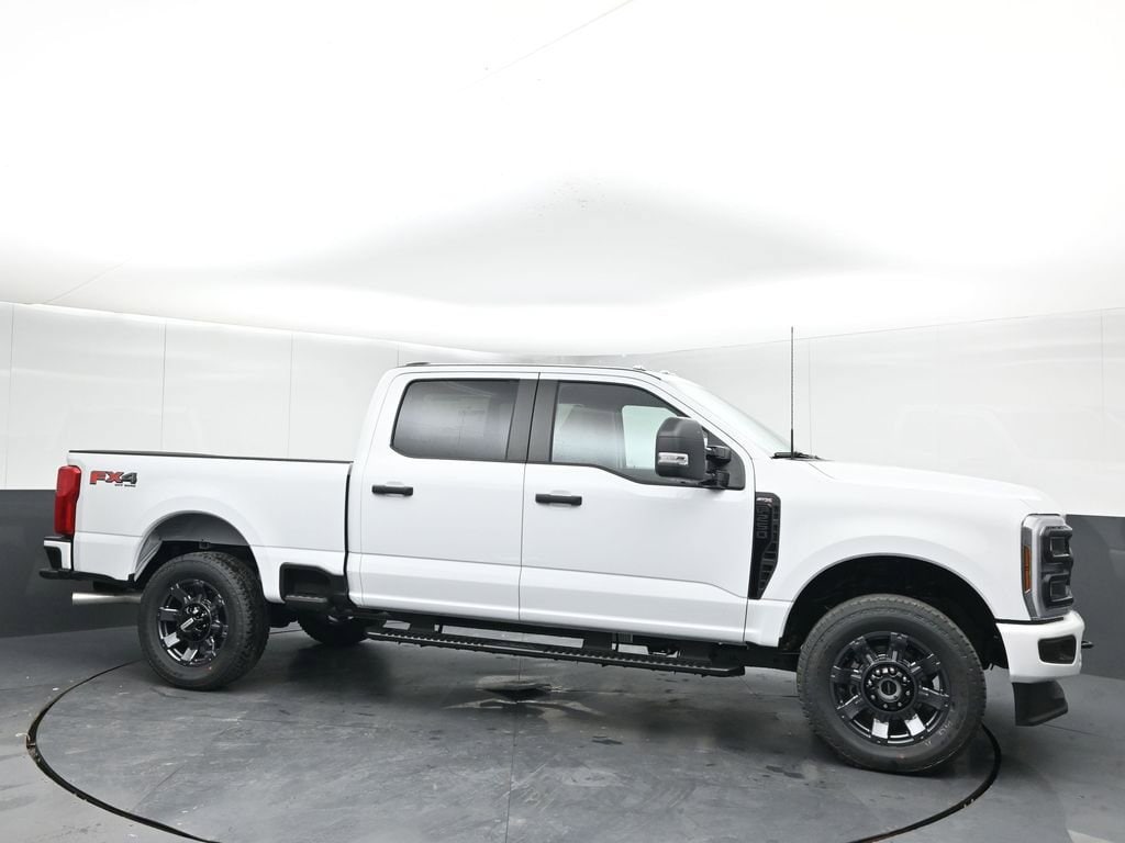 2026 Ford F-250 XL 4x4 Crew Cab 6-3/4' Box's photo