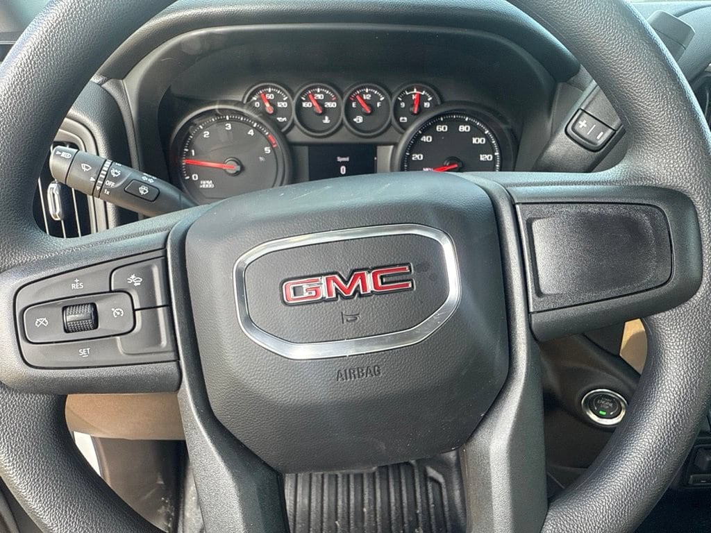 2026 GMC Sierra 3500 Chassis Cab Pro - Photo 9