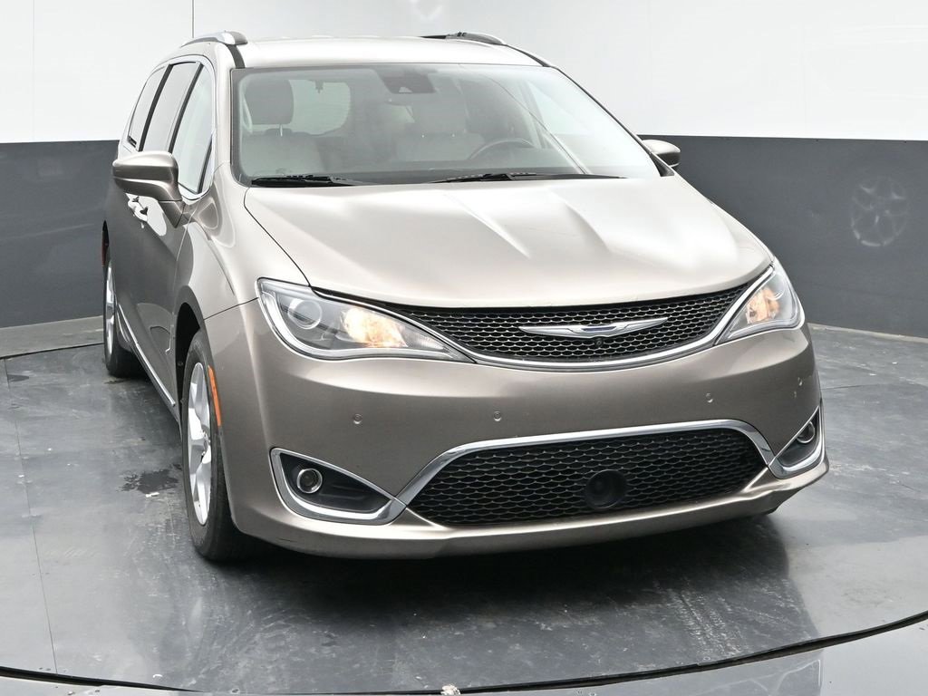 Used 2017 Chrysler Pacifica Touring-L Plus with VIN 2C4RC1EG5HR622220 for sale in West Point, MS