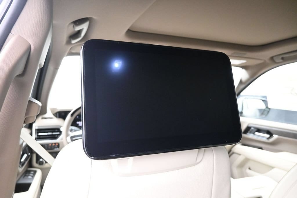 2026 GMC Yukon Denali - Photo 14