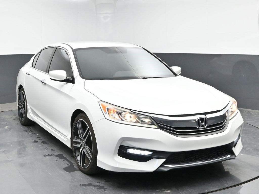 Used 2017 Honda Accord Sport SE with VIN 1HGCR2F14HA304020 for sale in West Point, MS